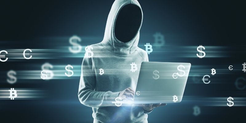 Hacker tấn công khi truy cập web giả mạo